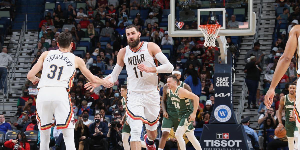 Los Pelicans derrotan en la prórroga a los Bucks