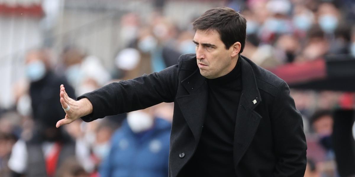 Iraola vuelve a los entrenamientos y recupera a cuatro jugadores