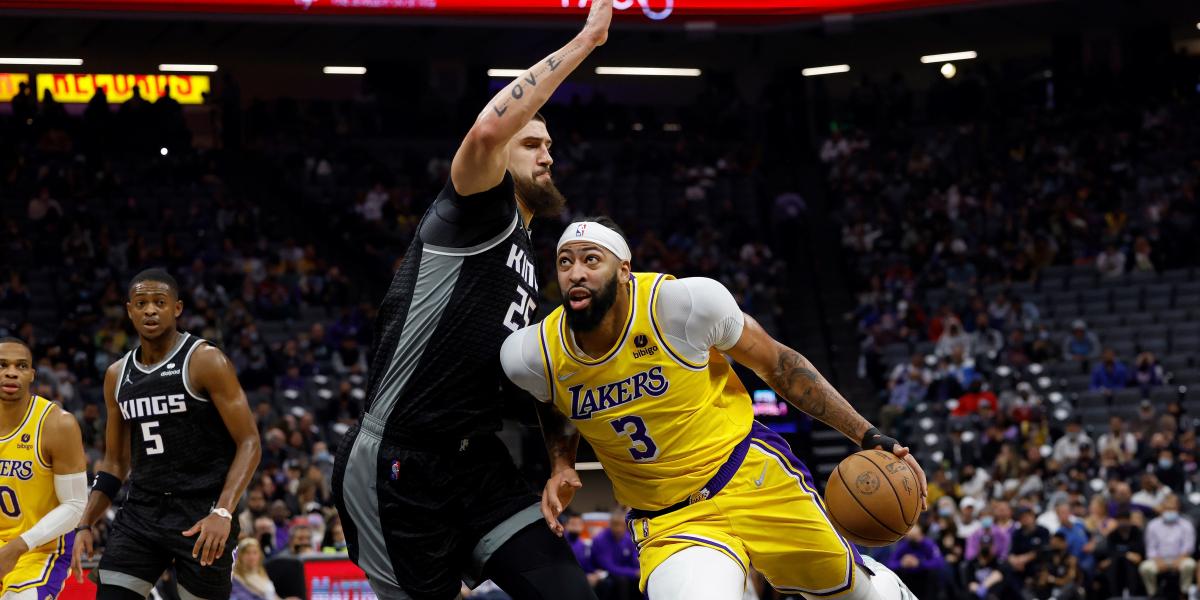 Anthony Davis volverá con los Lakers esta noche ante los Nets