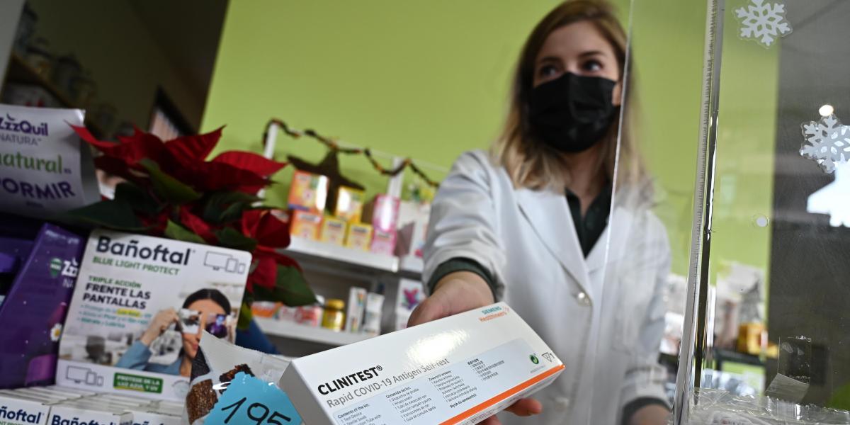 La advertencia lanzada por una farmacéutica relacionada con los test de antígenos