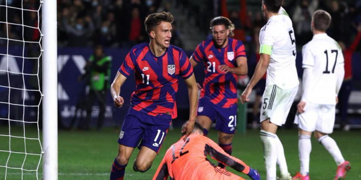 Así juega Cole Bassett