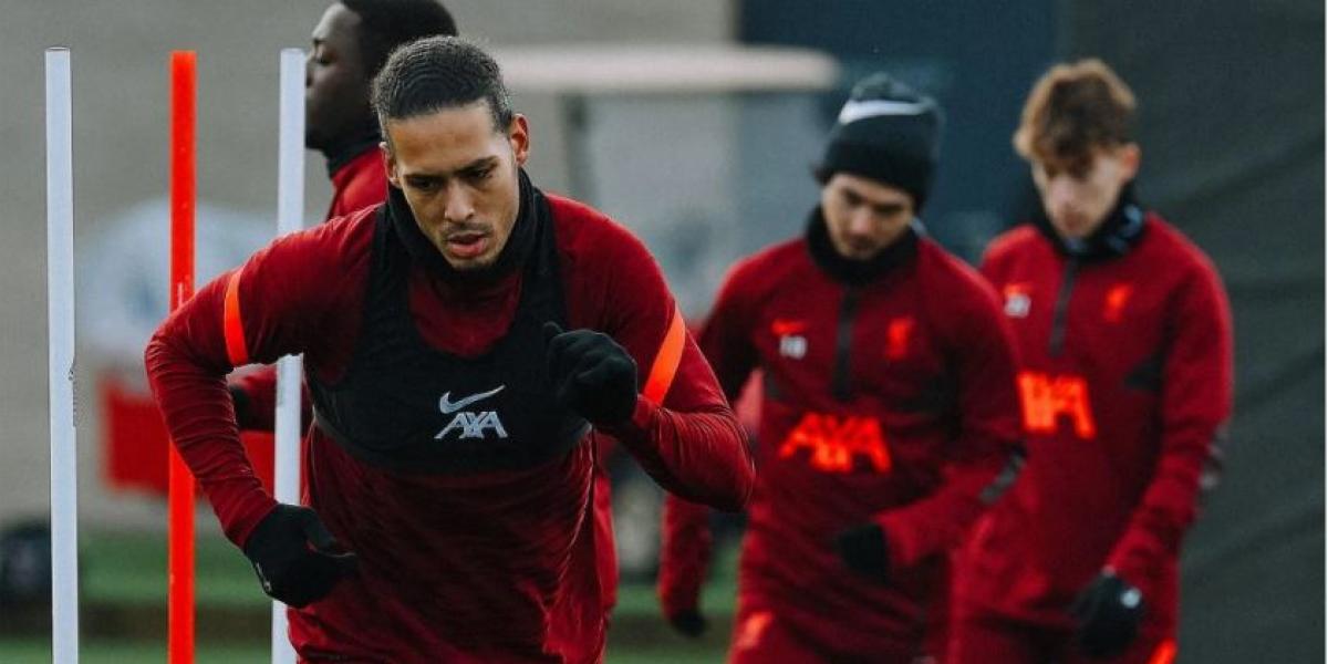 Más madera para Klopp: Van Dijk, Fabinho y Curtis Jones superan la Covid