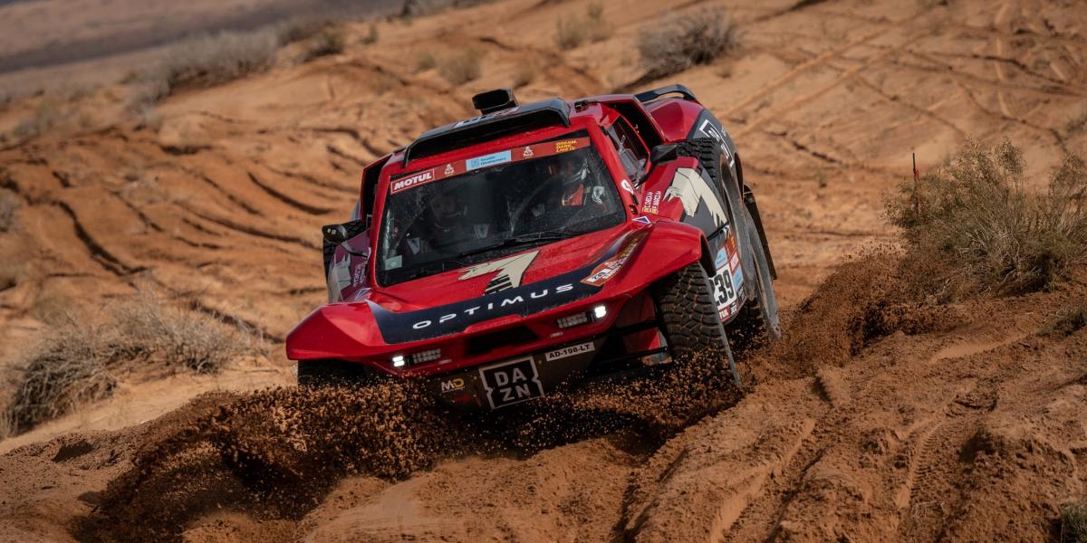 Checa: “Ha sido emocionante poder rodar con Nani, Sainz y Peterhansel”