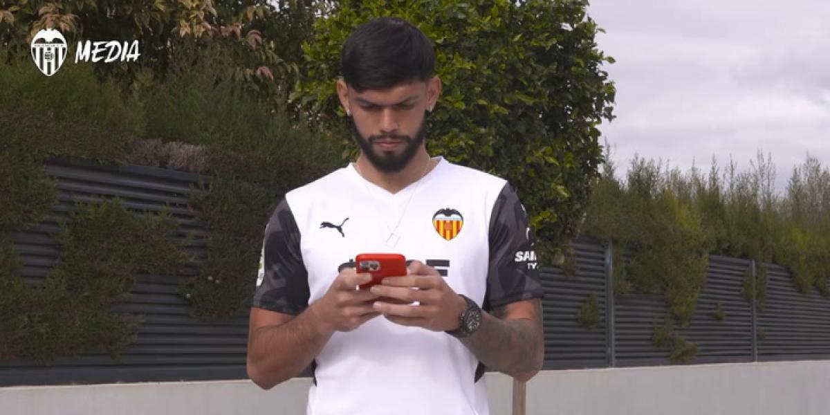 El Valencia vuelve a entrenar ya con Cömert y sin Wass