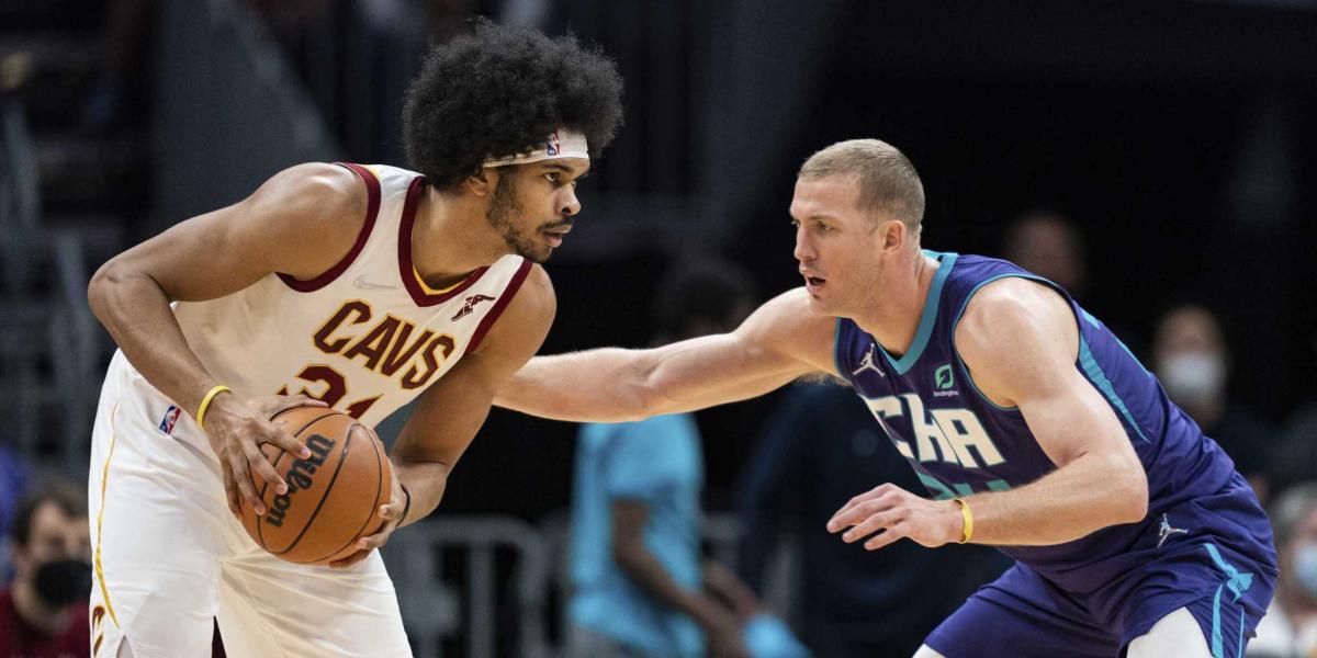 Jarrett Allen domina y Kevin Love sella el triunfo por la mínima de los Cavaliers