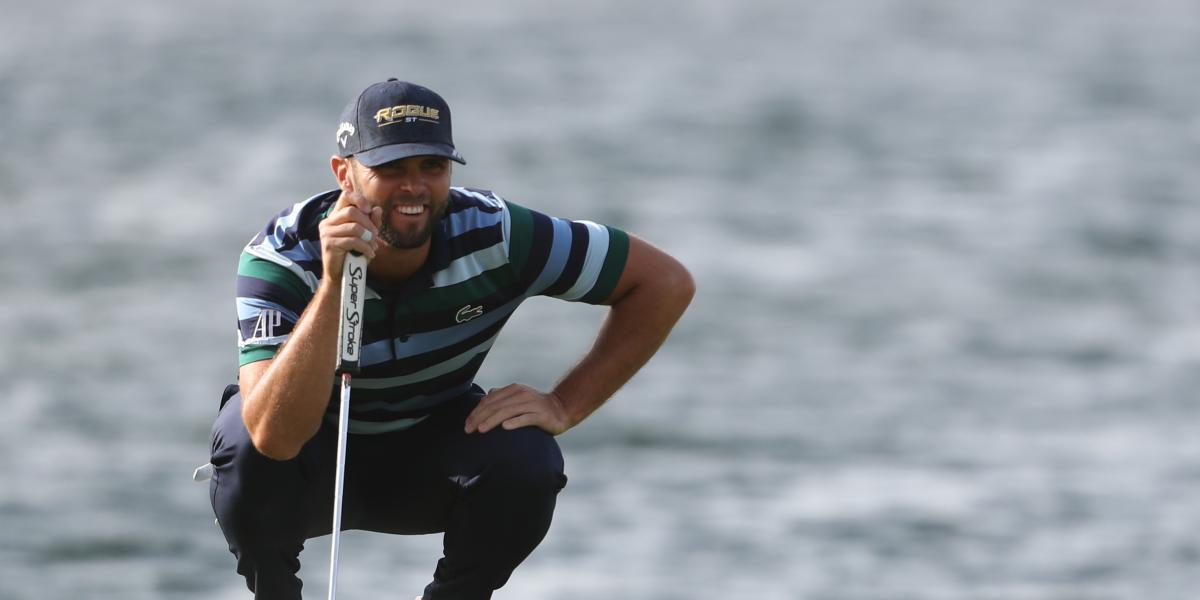 Adri Arnaus, con todas las opciones tras aguantar a uno del líder en Arabia