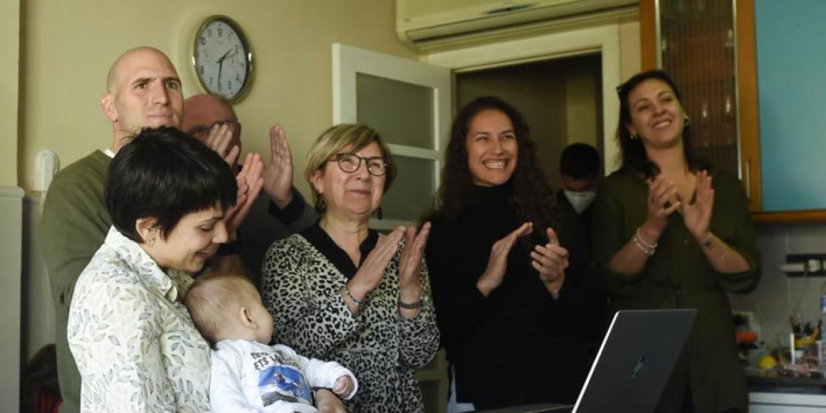 Noche de insomnio feliz en casa de Queralt Castellet