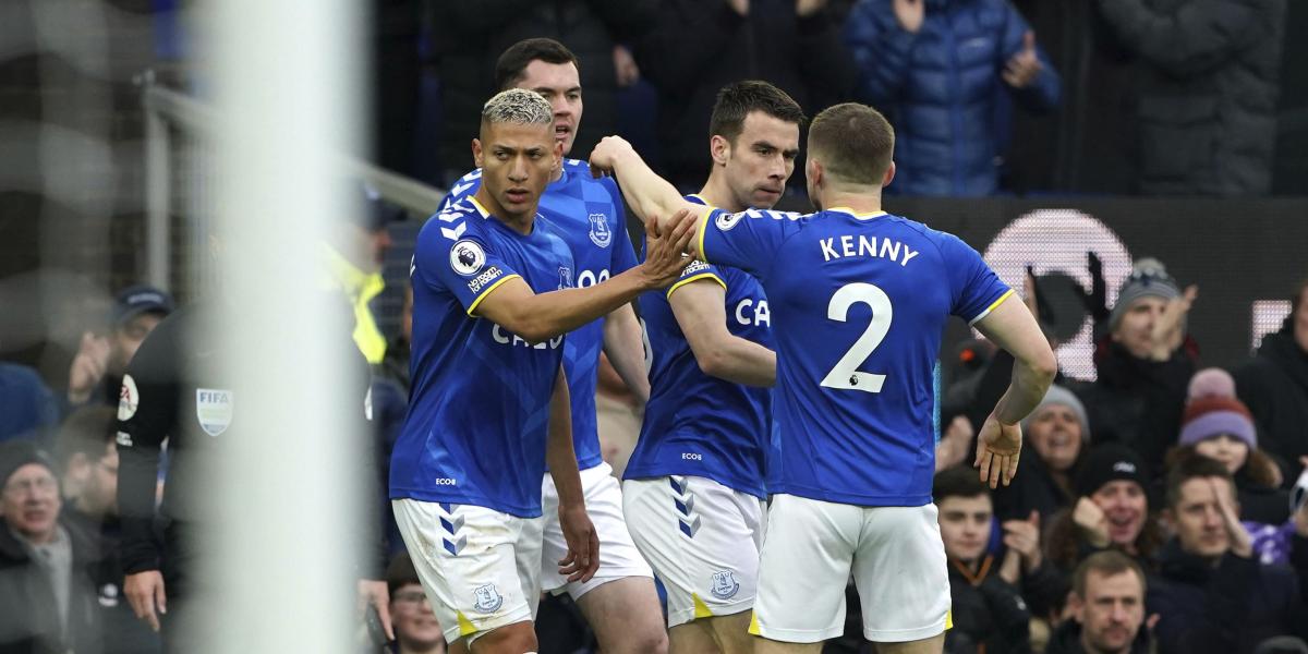 El Everton respira a costa de un Leeds que no levanta cabeza