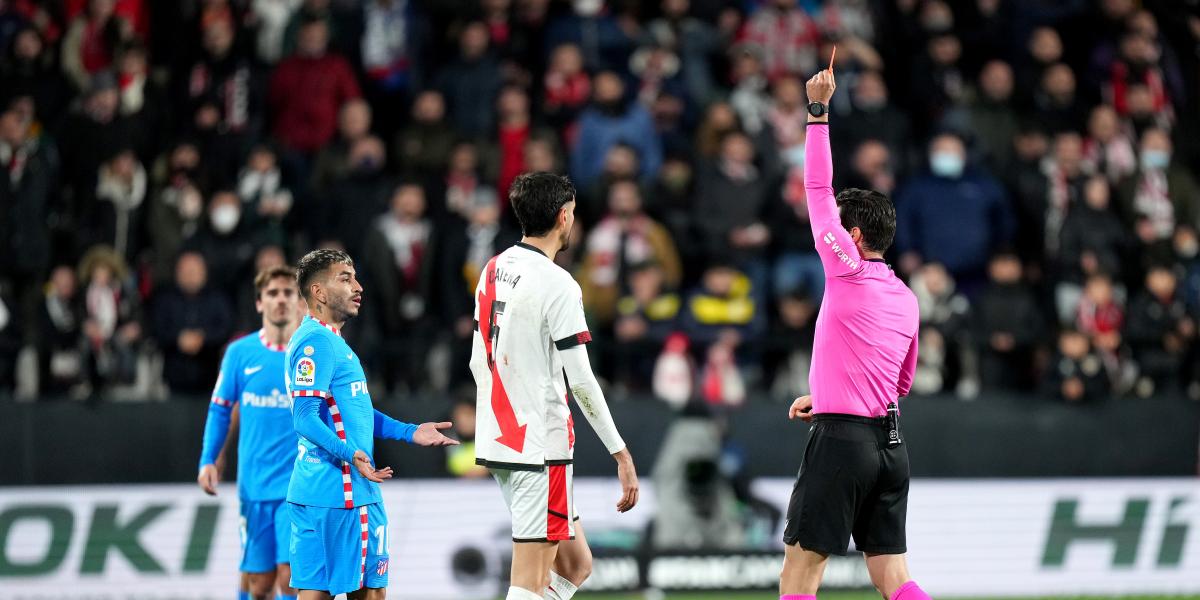 ¿Cuántos partidos le pueden caer a Correa por su expulsión?