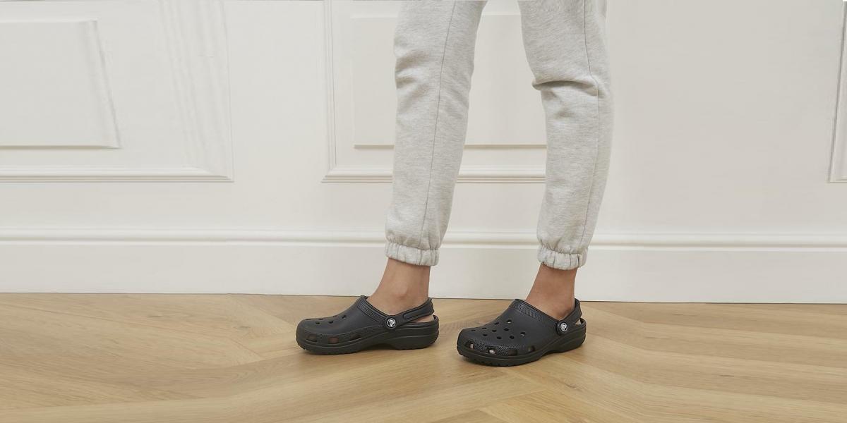 ¡Chollazo en Amazon por el Black Friday! Las Crocs ahora por menos de 25 euros