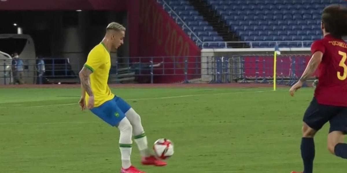 Dani Alves recomienda el fichaje de Antony