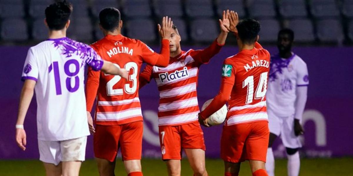 El Granada golea en el centenario del Real Jaén