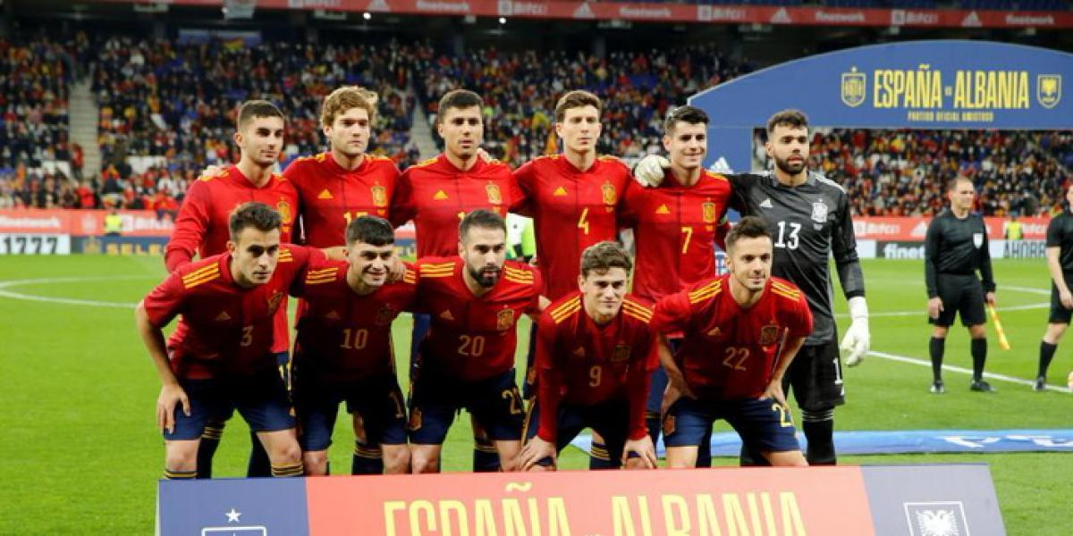 Luis Enrique introduce 10 cambios para el partido ante Islandia