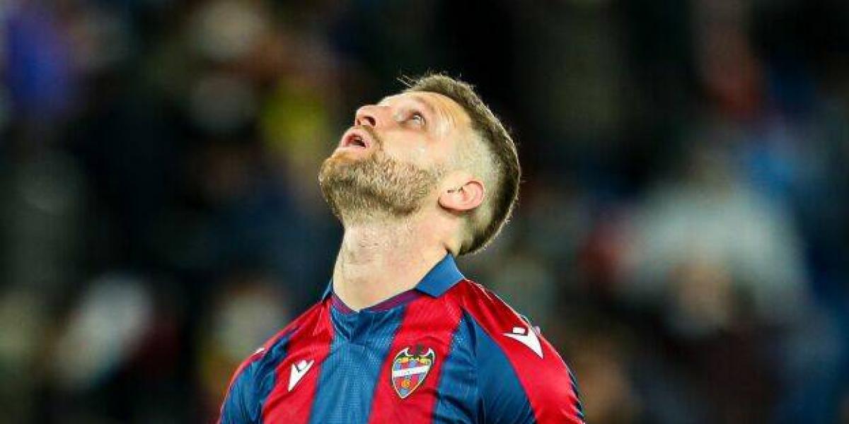 El Levante, escaso de centrales ante el Barça