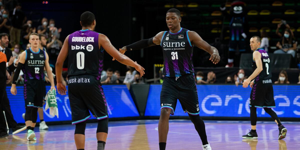 Mumbrú pide un poco de compresión arbitral para Ángel Delgado