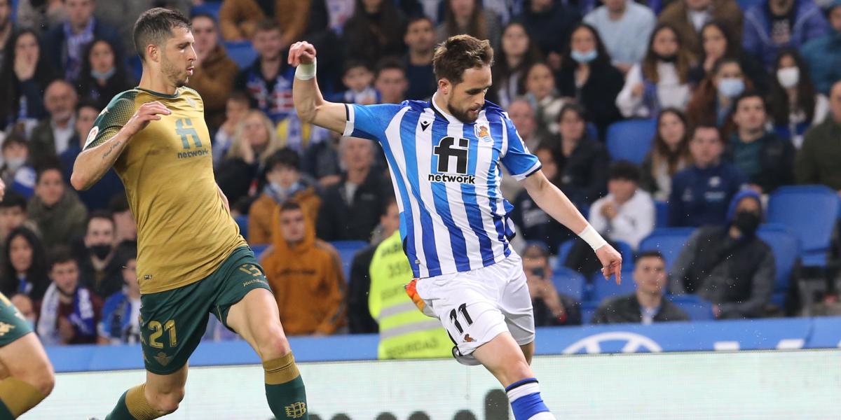 Januzaj sustituye a Silva ante el Barça