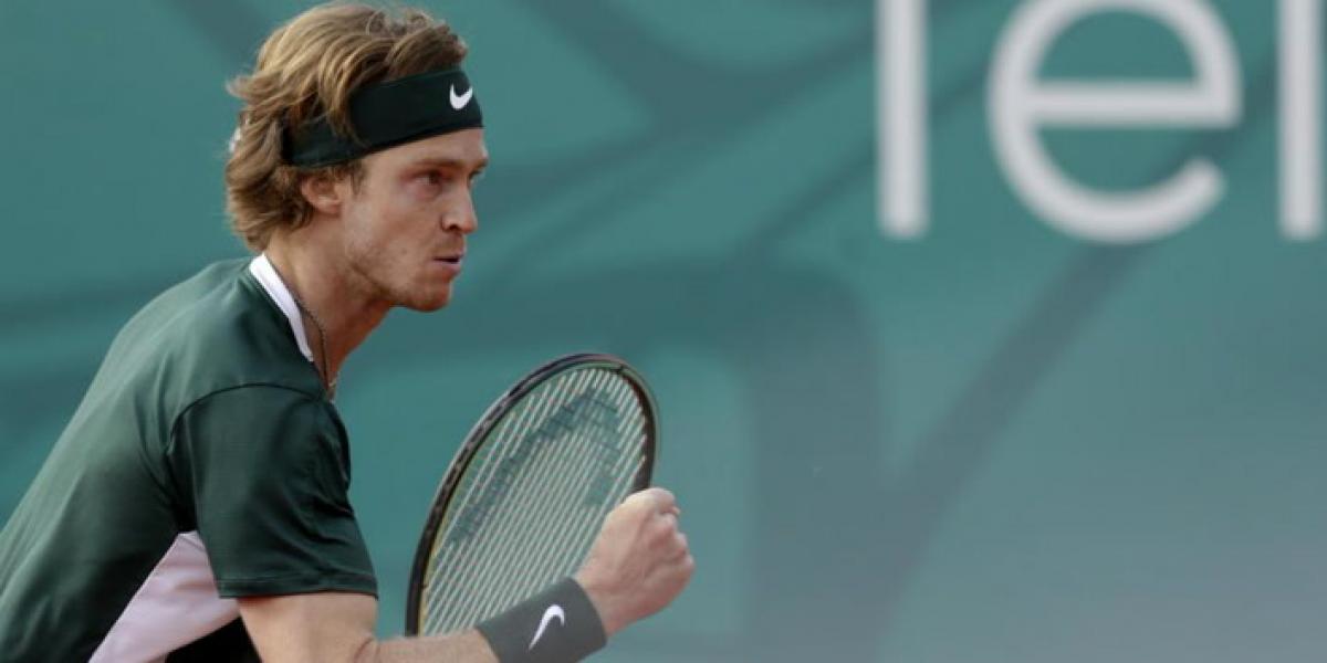 Andrey Rublev disputará la final este domingo ante Novak Djokovic en Belgrado