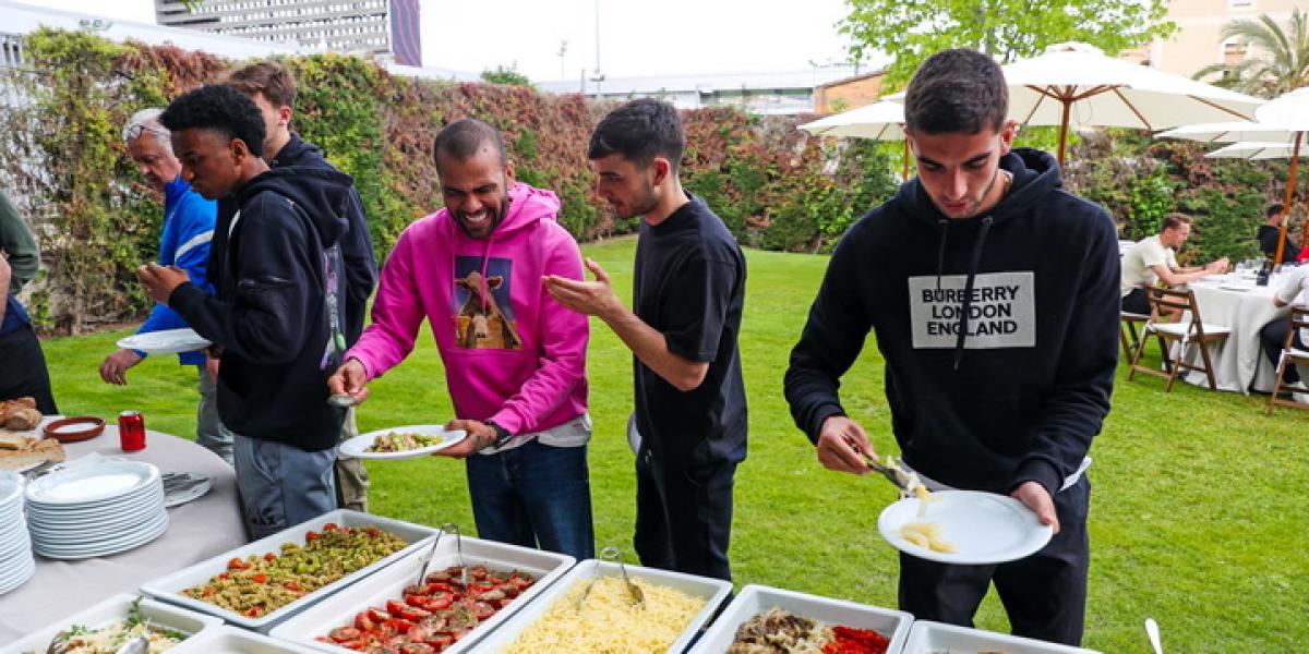 El Barça se conjura en una barbacoa para la recta final de temporada