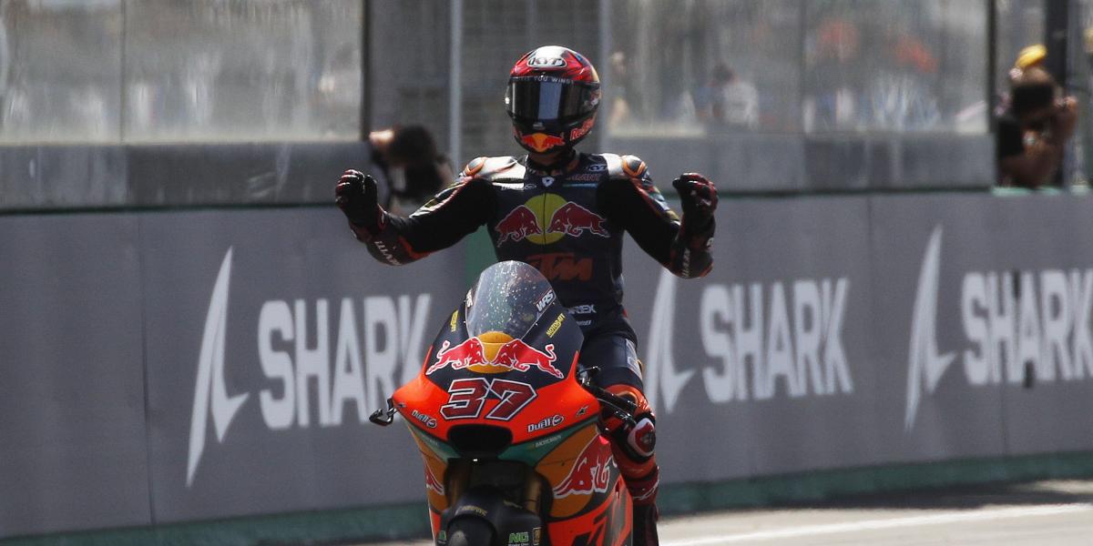 Augusto Fernández: El objetivo es ganar el Mundial, pero vamos carrera a carrera