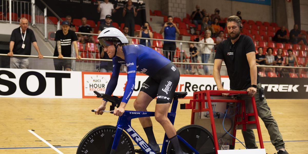 La neerlandesa Van Dijk establece un nuevo récord de la hora: 49,254 km