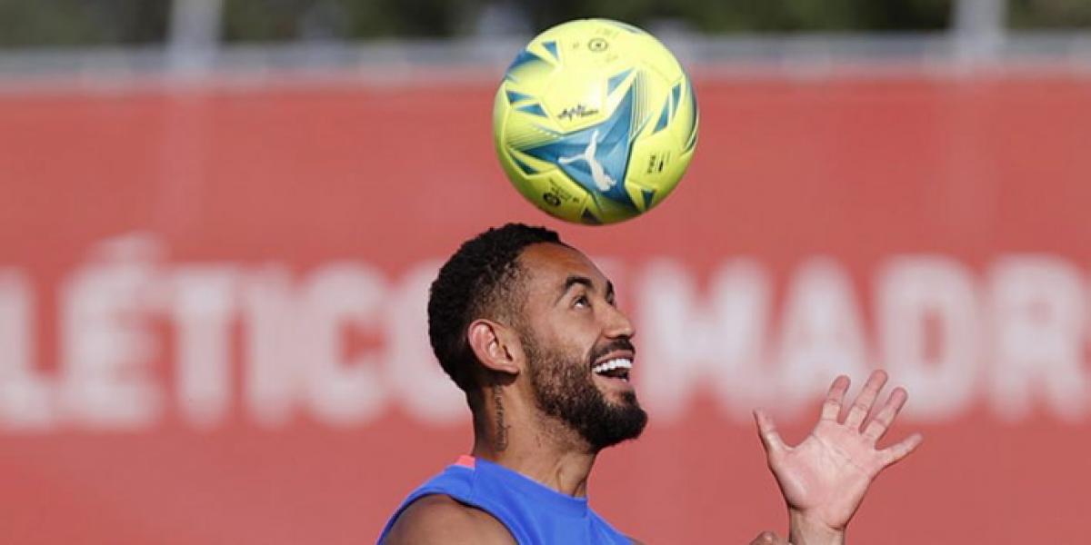 Cunha visita a Diego Costa en su vacaciones y juegan a fut-voley