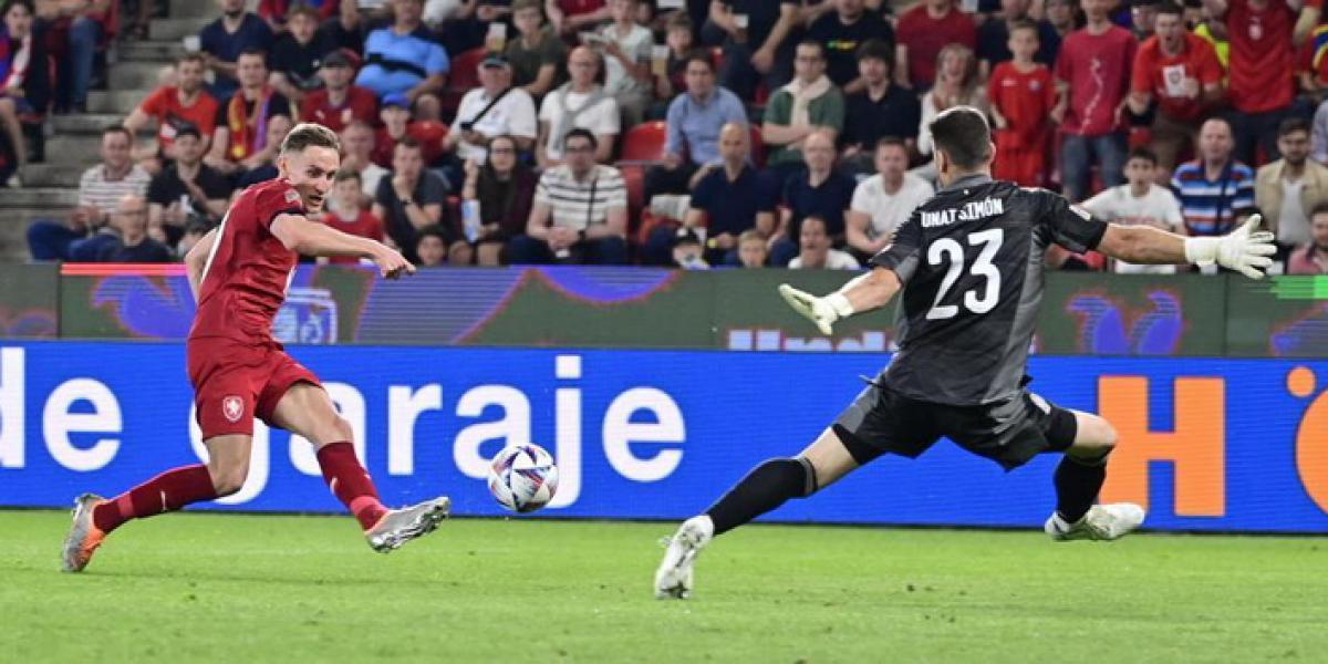 España empata en República Checa y tendrá que tirar de calculadora