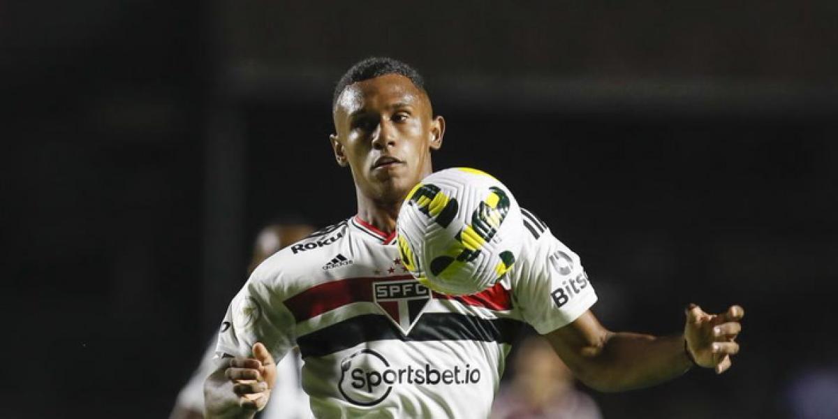 Así juega Marquinhos.mp4