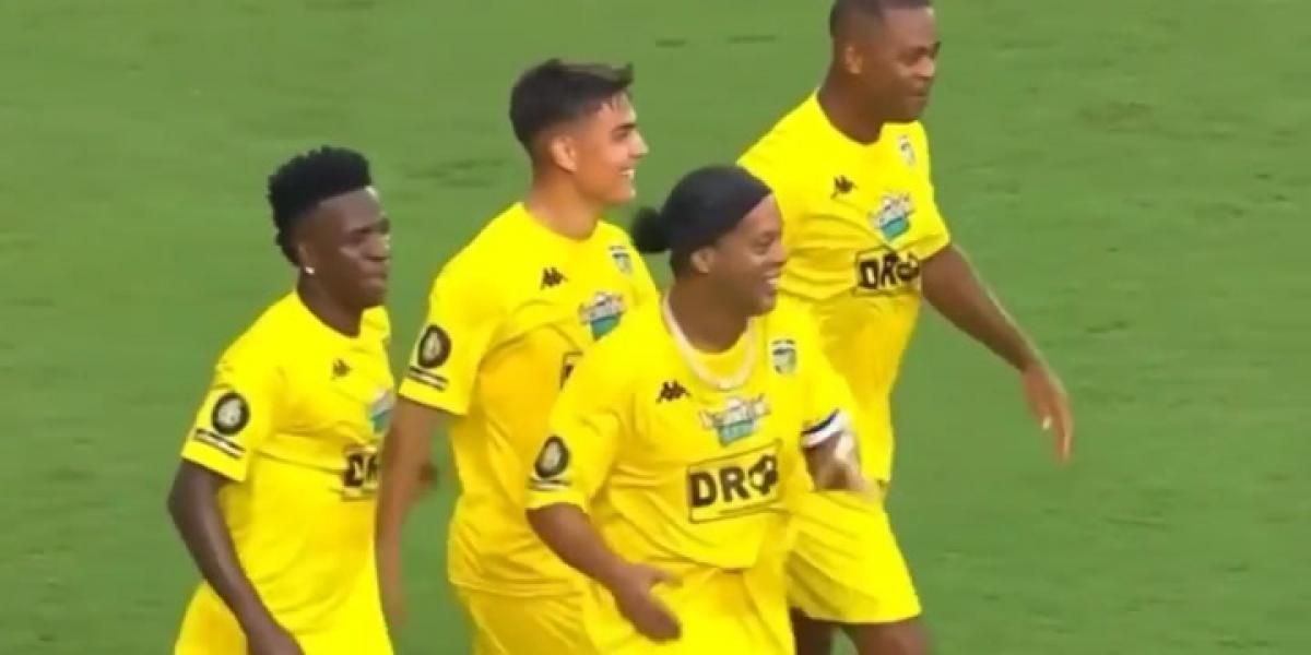 Así fue el amigos de Ronaldinho vs. amigos de Roberto Carlos