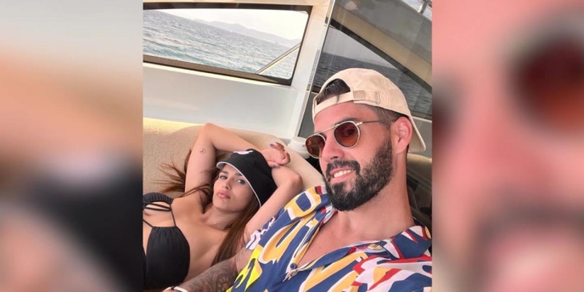 Las relajantes vacaciones de Isco y Sara Sálamo en las aguas de Saint Tropez