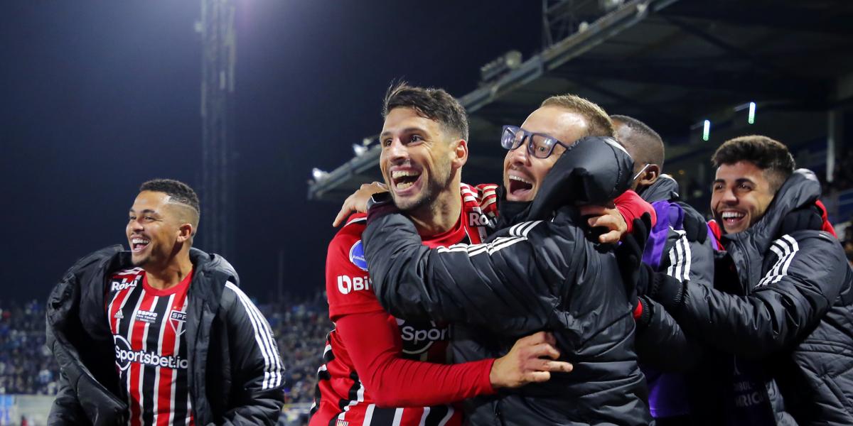 2-4: Sao Paulo vapulea a Universidad Católica pese a quedarse con ocho jugadores