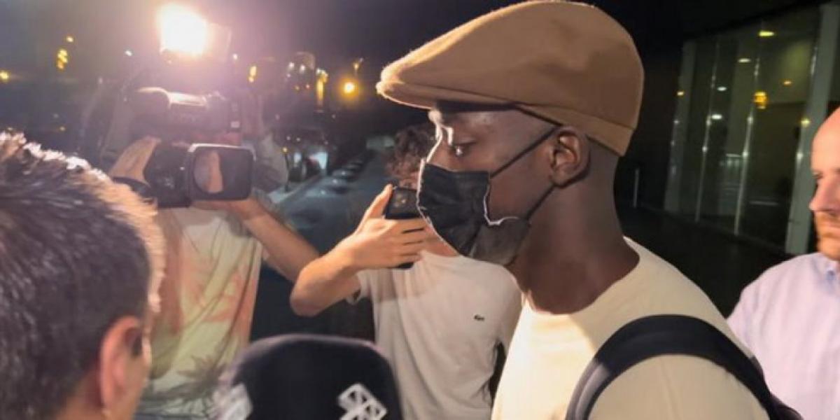 ¡Dembélé ya está en Barcelona!