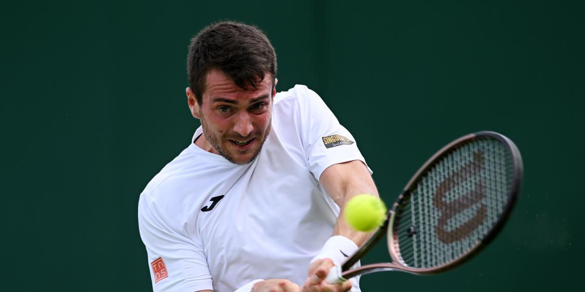 Martínez vence a Taberner y alcanza los octavos en Gstaad