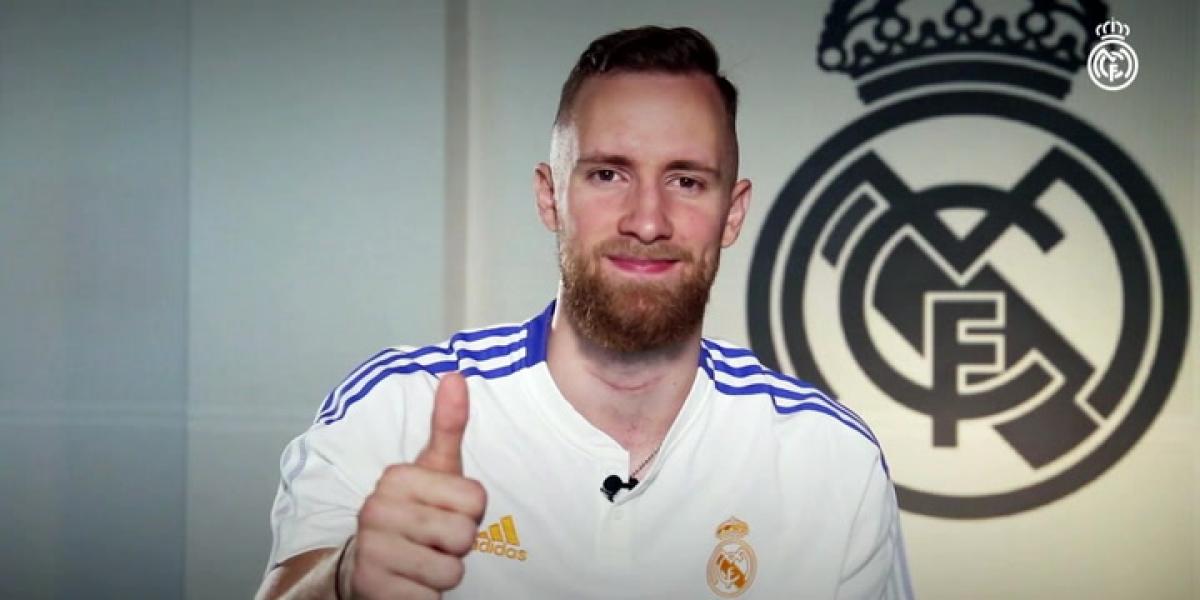 El Real Madrid hace oficial el fichaje de Dzanan Musa