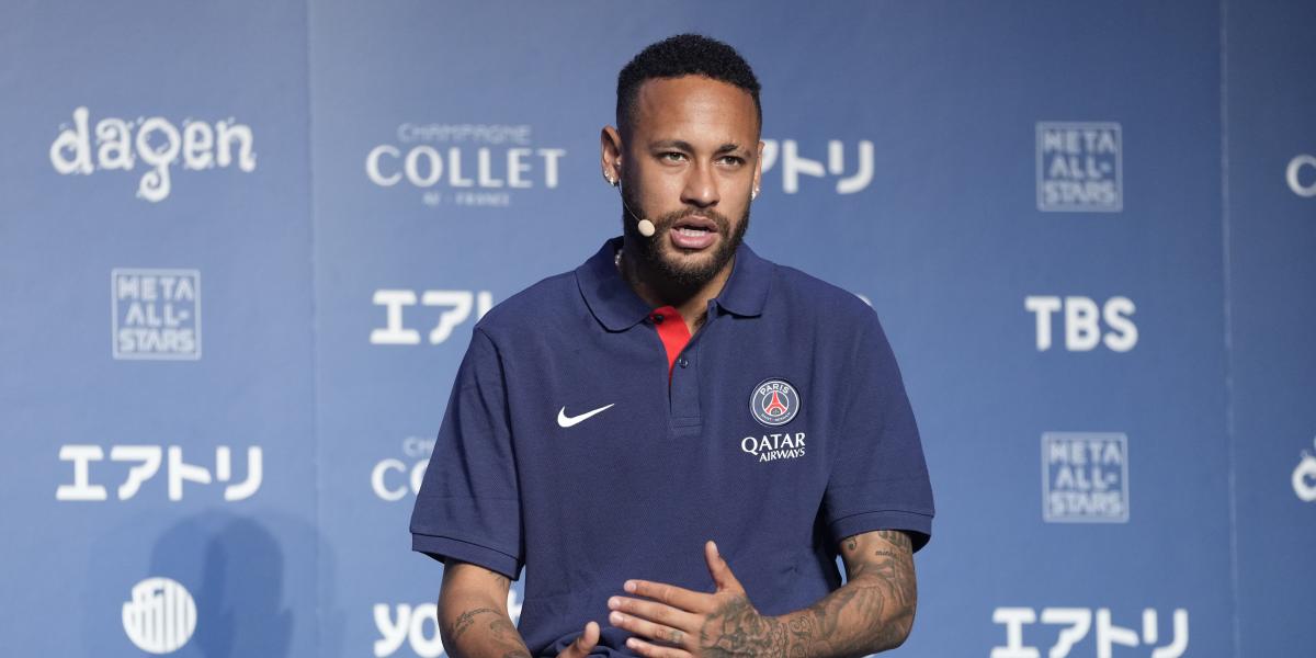 Neymar hace caso omiso a los rumores