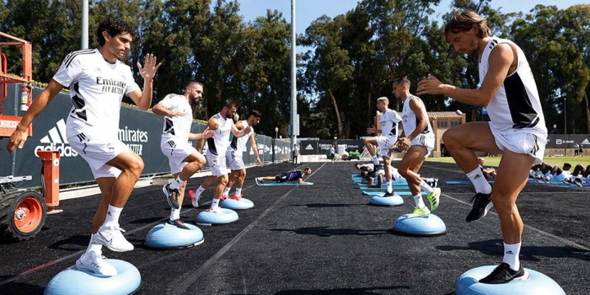 El Real Madrid comienza a preparar el Clásico con Benzema ya en el grupo