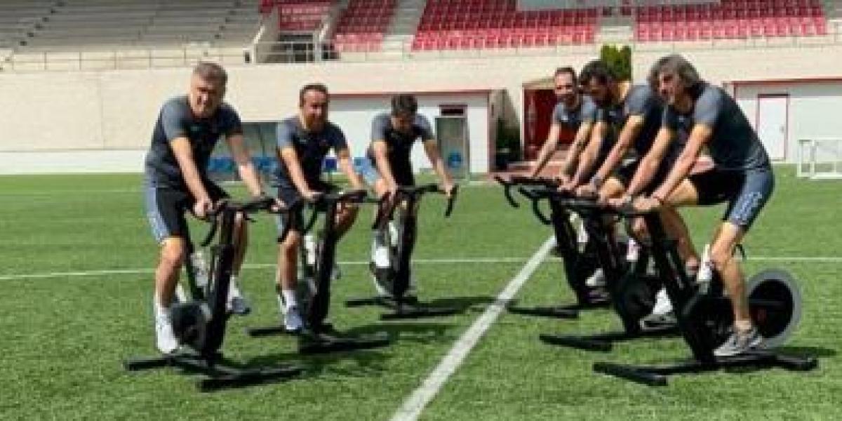 Atléticos y madridistas se suben a la bici contra el cáncer infantil