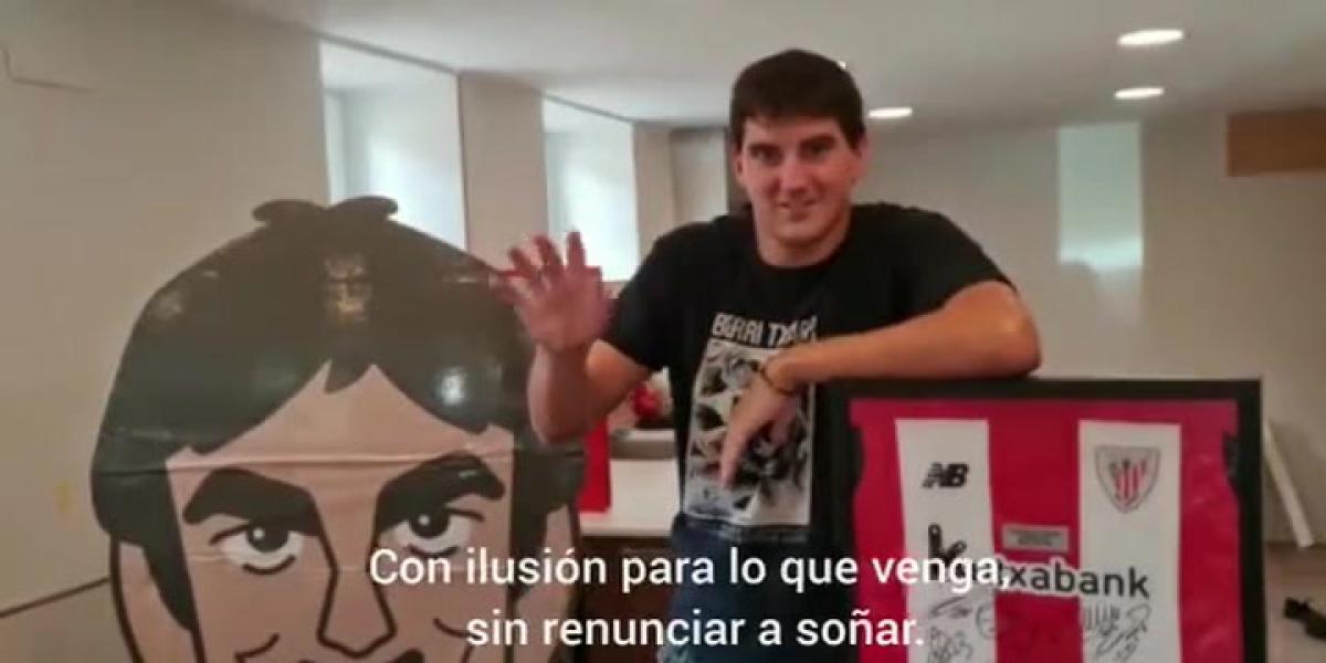 La original manera de Mikel San José para anunciar que cuelga las botas