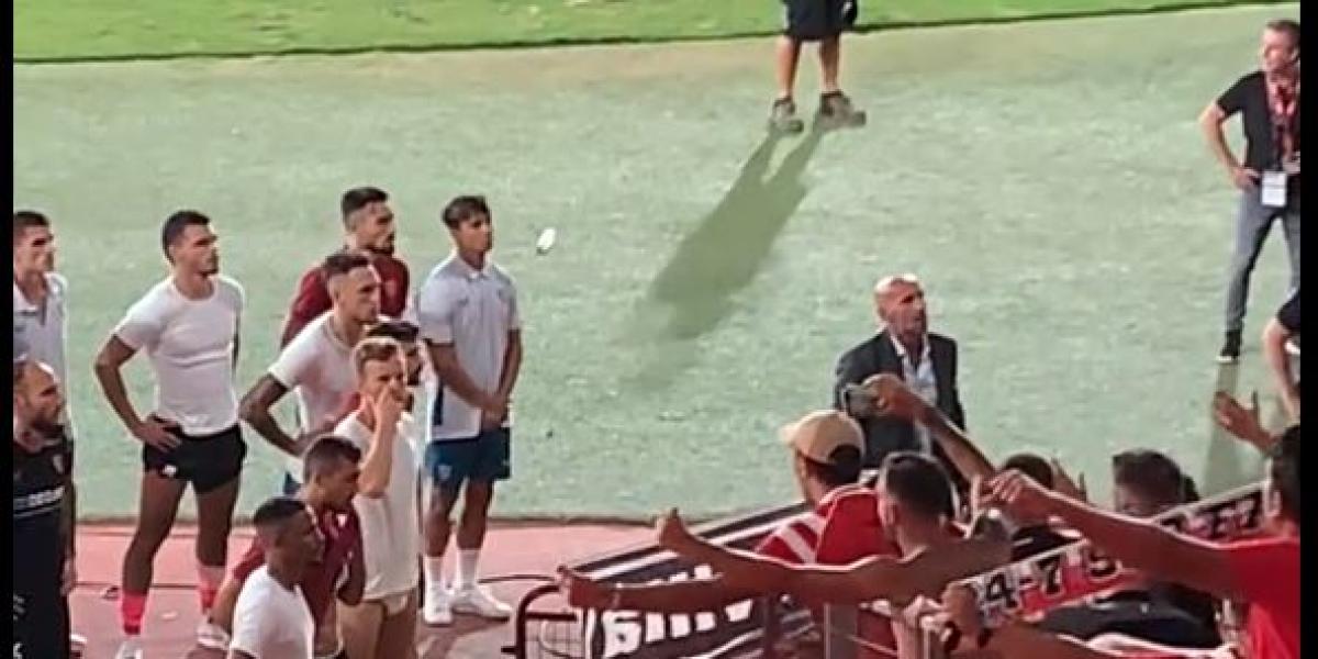 Monchi pide unidad a los aficionados que reclaman la destitución de Lopetegui