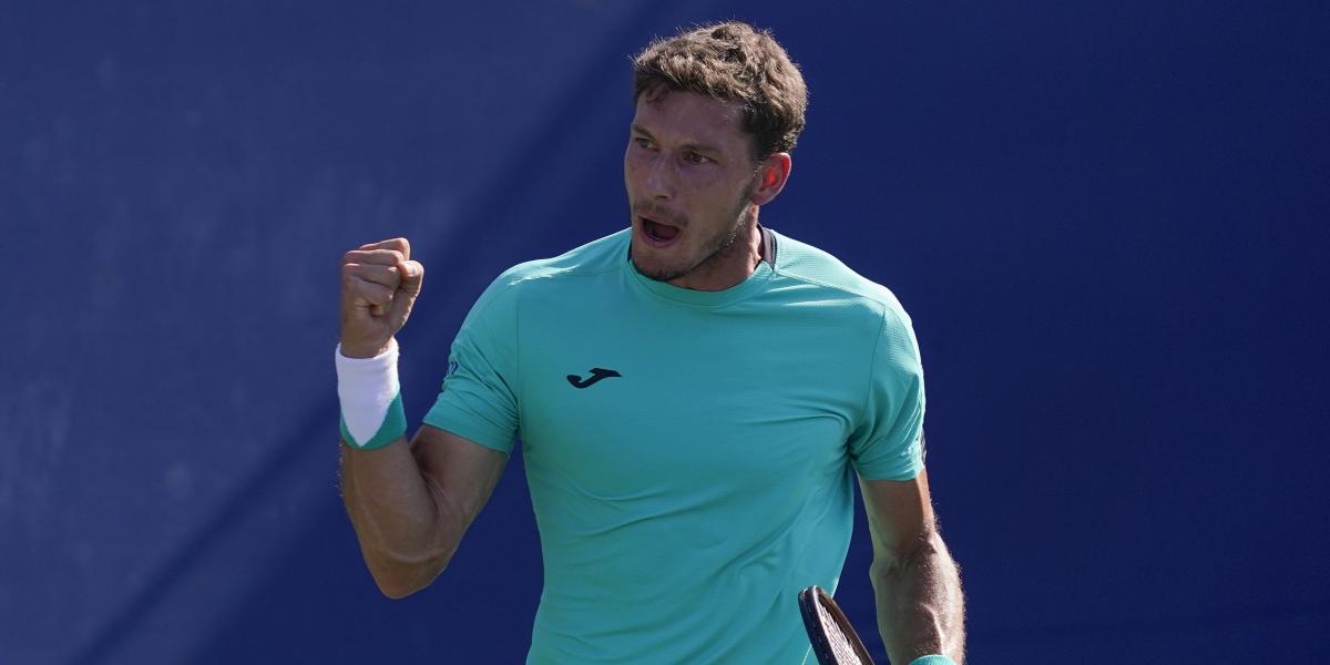 Carreño aprovecha su momento para batir por fin a Thiem