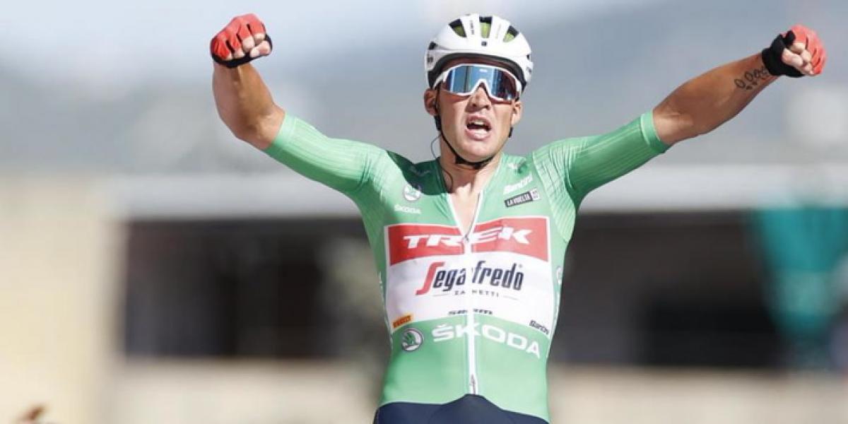 Tras tres disparos al poste, Mads Pedersen logra una gran victoria en La Vuelta