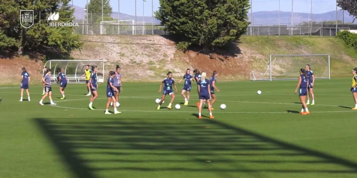 La selección española femenina prepara el choque contra Ucrania en Las Rozas