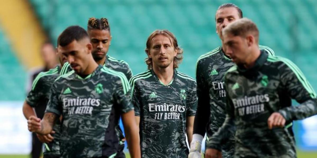 El Real Madrid entrena en el Celtic Park