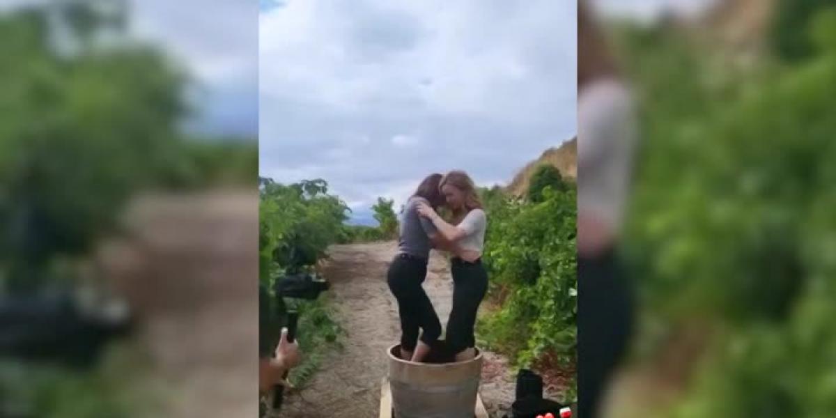 Paula Echevarría y Marta Hazas disfrutan de la fiesta de la vendimia