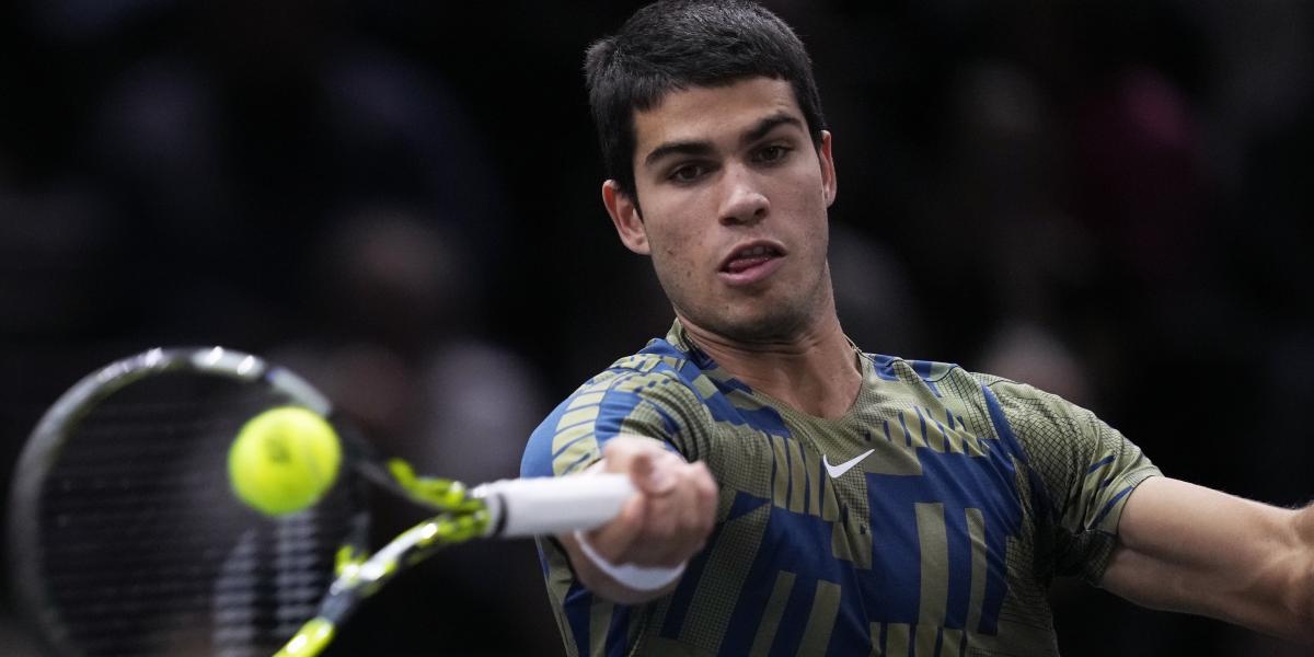 Alcaraz abre su pretemporada contra Rublev