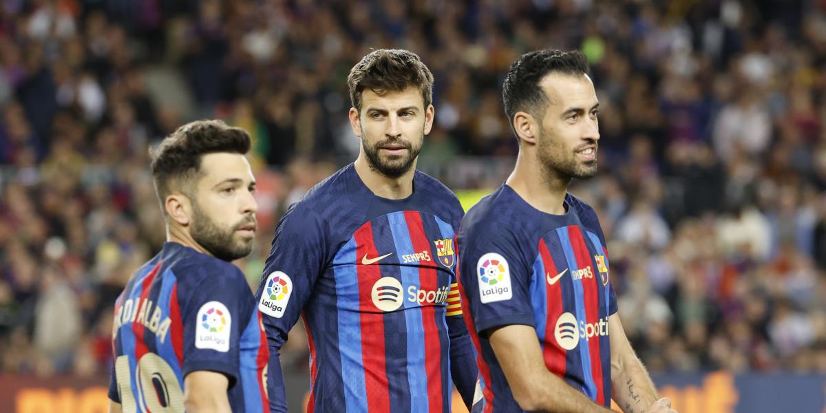 Busquets: Piqué es el ejemplo de lo que tiene ser un jugador del Barça”