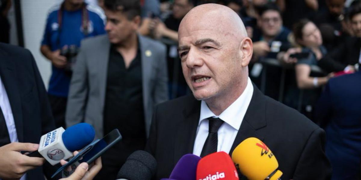 La sorprendente propuesta de Infantino tras despedirse de Pelé