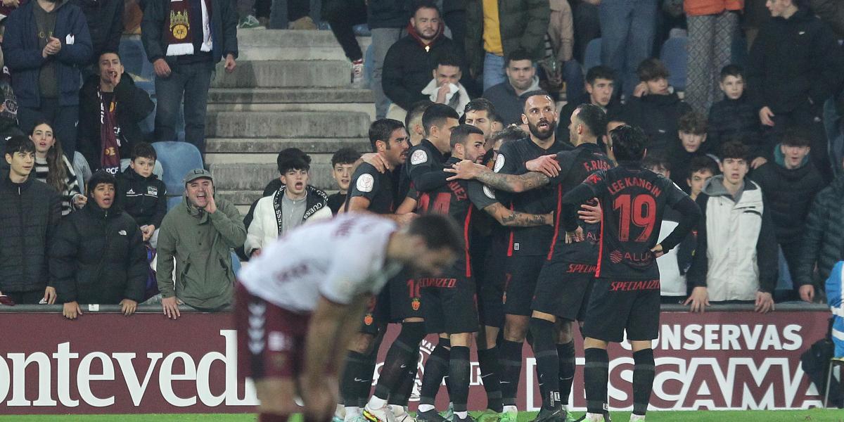 El Mallorca necesita la prórroga para tumbar a un bravo Pontevedra