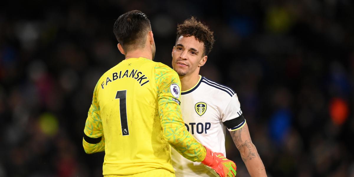 Rodrigo sostiene al Leeds y amarga al West Ham