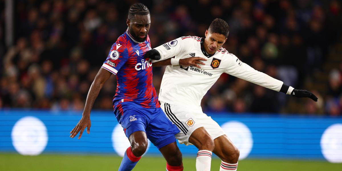 El Manchester United se deja dos puntos en el descuento