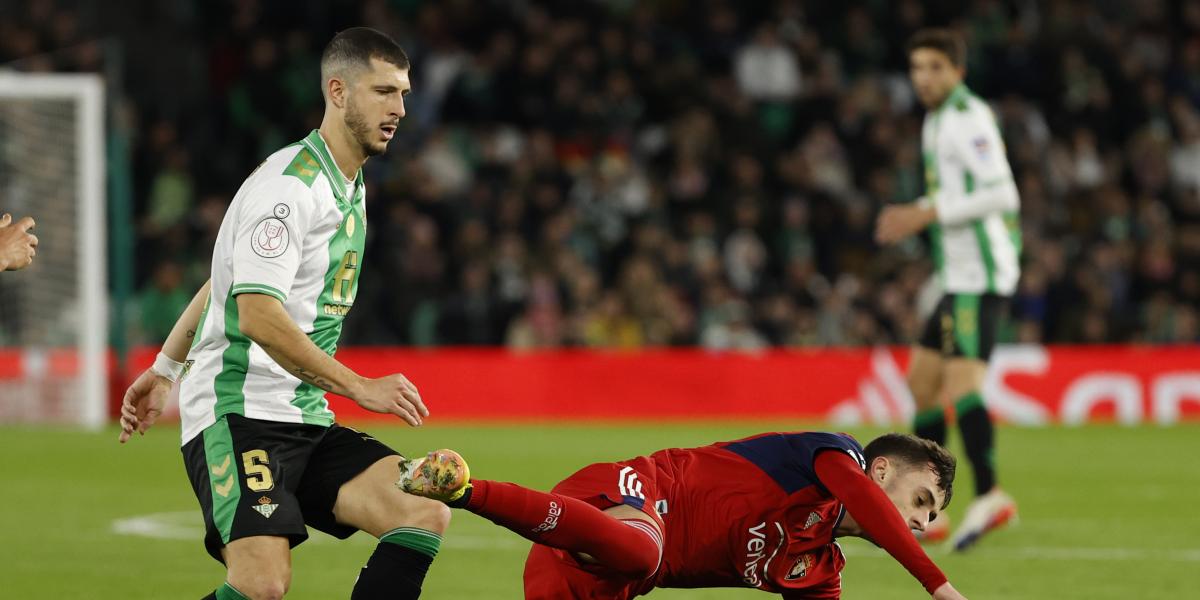 ¡El Betis cae en los penaltis tras un resbalón de Guido Rodríguez!